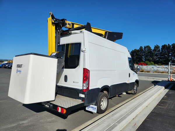 Versalift ET36LF (LV insulated) on Iveco Daily Van - Image 7