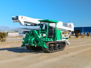 Versalift VST52 on Morooka MST600VD