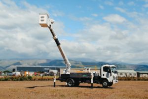 Linelift® DHT150AS on Isuzu FRR500 Truck