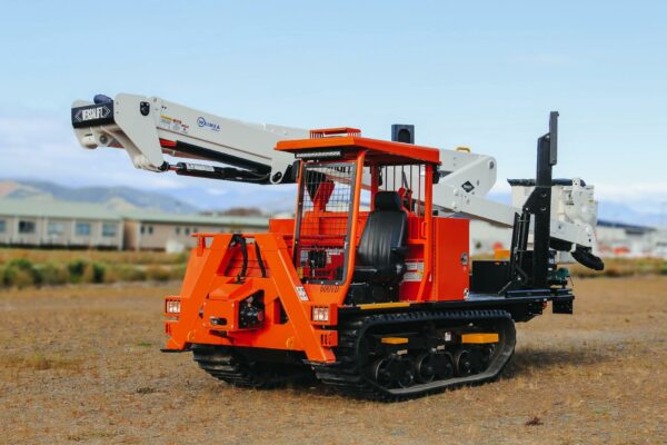 Versalift VST52 on Morooka MST600VD