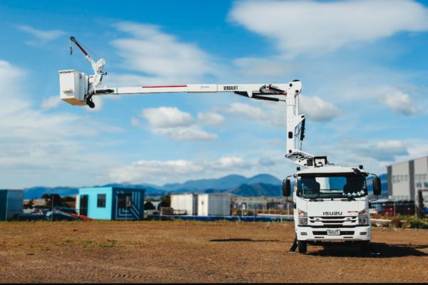 Versalift VST40 on Isuzu FRR500 4x2 Truck - Image 2