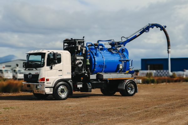 Allvac® AV4000H Hydro Excavator on Hino 1628 - Image 8