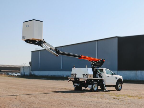 Versalift VTL35 on Ford Ranger Compact Truck - Image 7