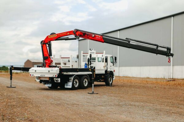 Palfinger PK26 on Hino 500 Lines Crane Truck - Image 3
