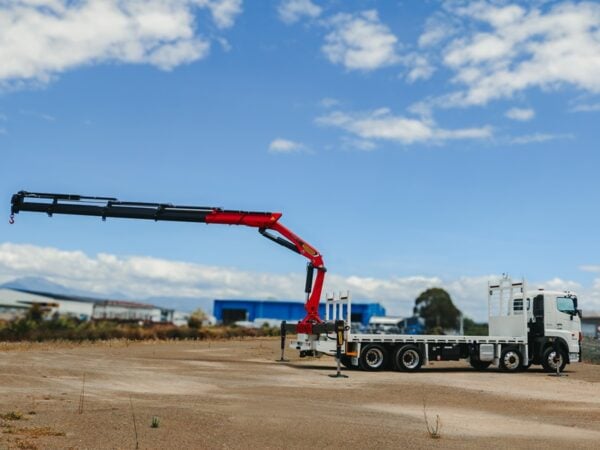 Palfinger PK35.001 on Hino 700 8x4 Crane Truck - Image 5