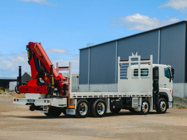 Palfinger PK35.001 on Hino 700 8x4 Crane Truck - Image 6