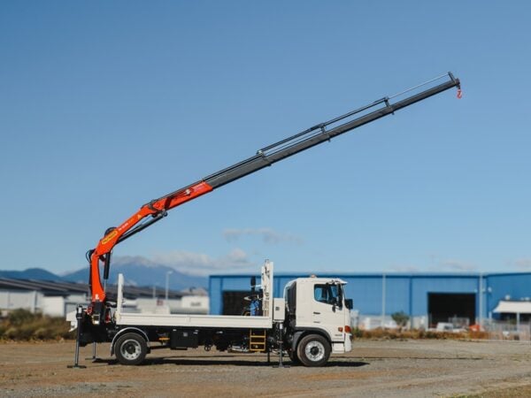 Palfinger PK19 on Hino FG1628 4x2 Lines Crane Truck - Image 4