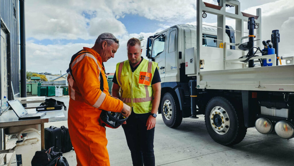 Palfinger PK37 lines crane truck delivered to in Balclutha