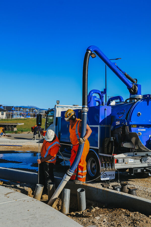 Allvac® AV2000H Full Door Hydro Excavator on Isuzu NQR500 - Image 8
