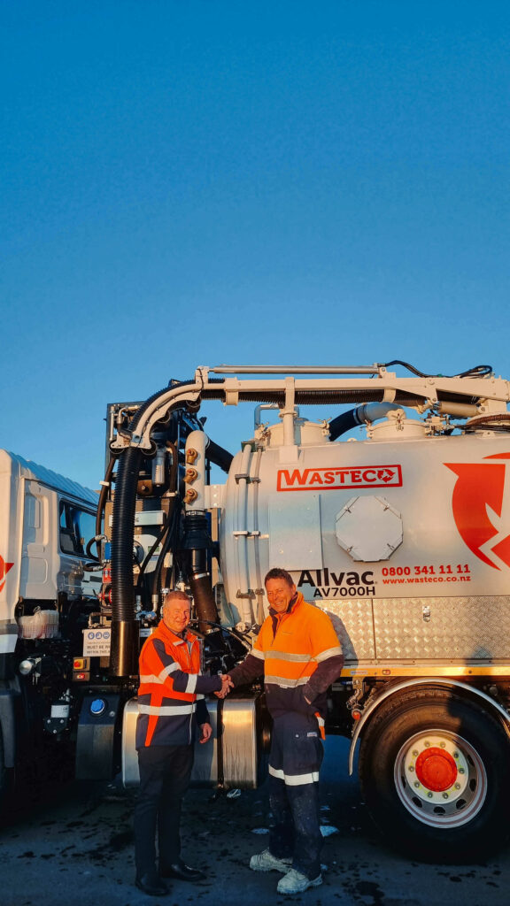 Handing over our latest Allvac® AV7000H build to the Wasteco team