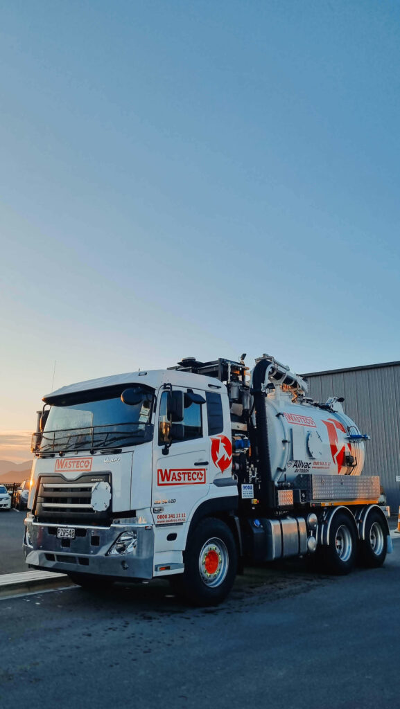 Handing over our latest Allvac® AV7000H build to the Wasteco team