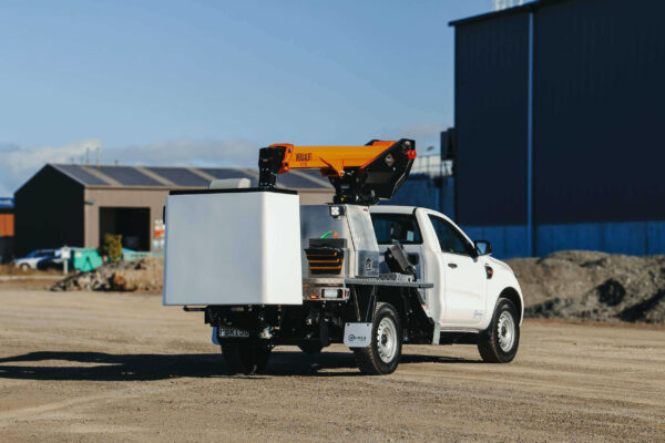 Versalift VTL31 on Ford Ranger 4x4 - Image 2