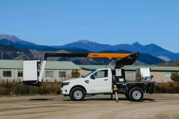 Versalift VTL31 on Ford Ranger 4x4 - Image 7