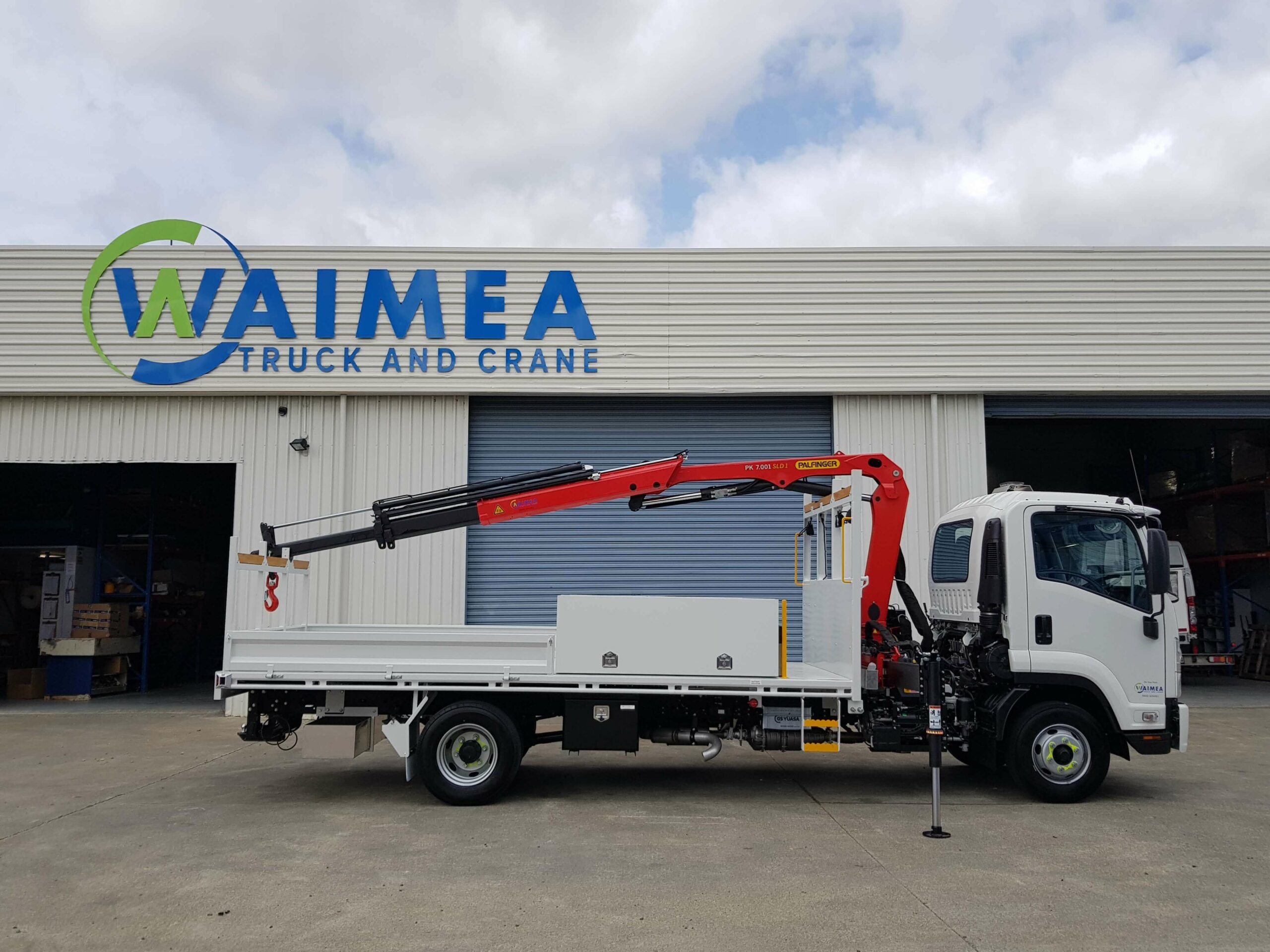 Palfinger PK7500 SLD 2019 Isuzu FRR500L 4x2 Manual Truck - Image 2