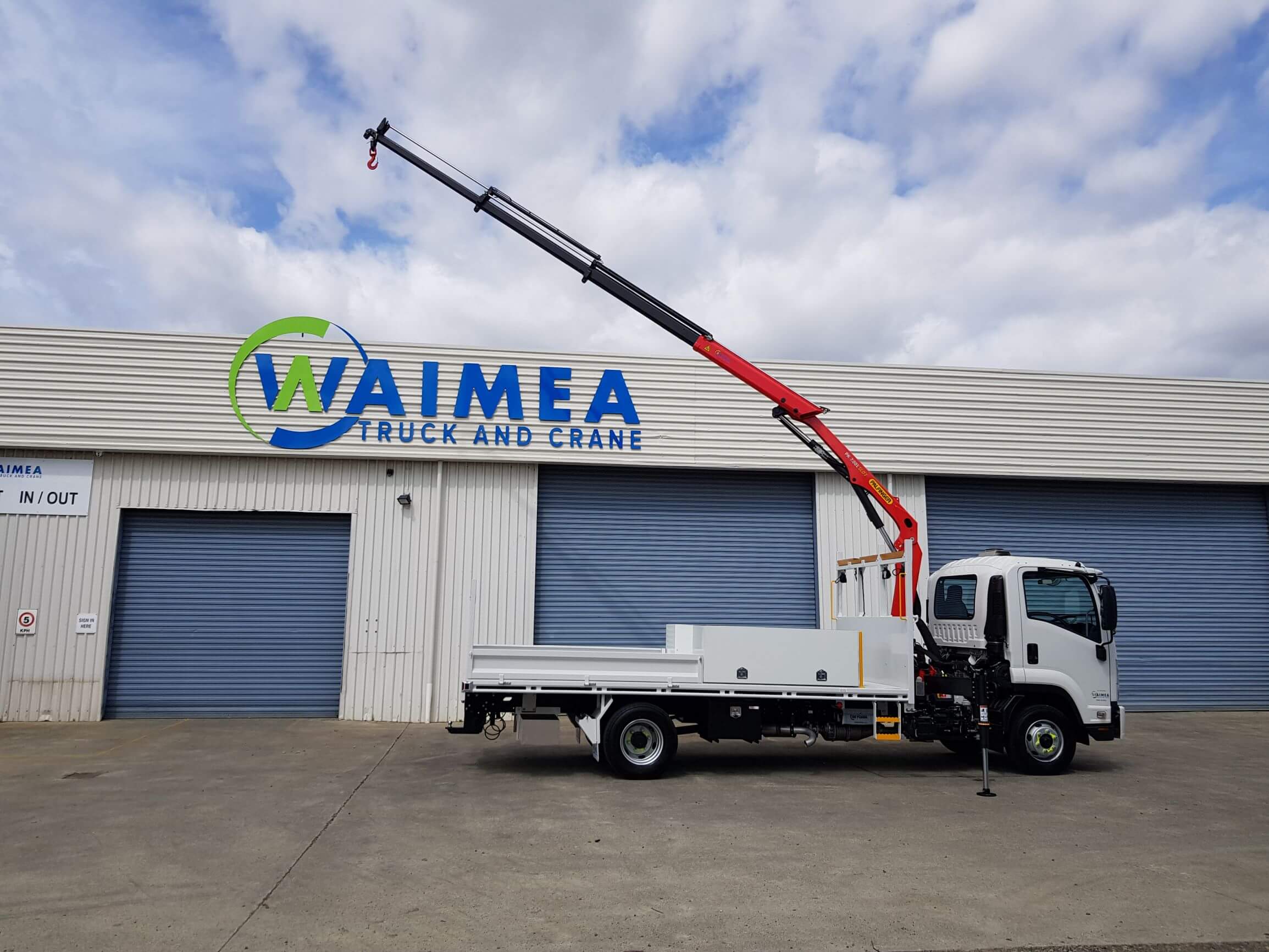 Palfinger PK7500 SLD 2019 Isuzu FRR500L 4x2 Manual Truck - Image 6