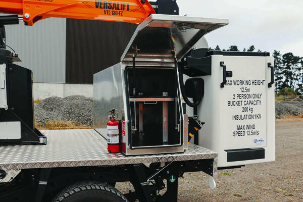 Versalift VTL35FZ LV boom on Ford Ranger 4x4 Ute - Image 6