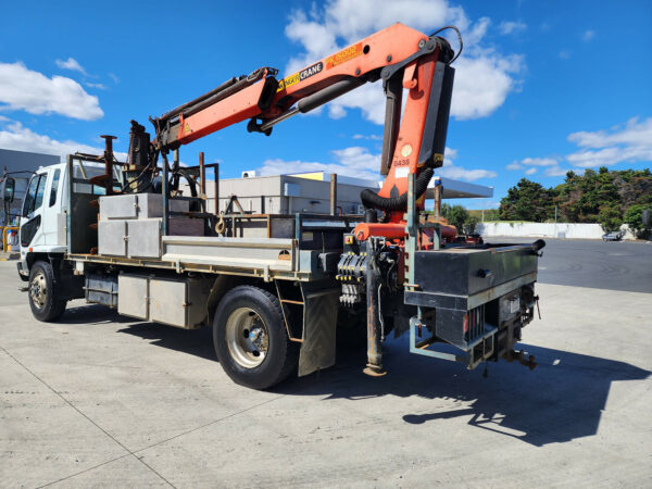 Palfinger PK15002 on 2007 Mitsubishi Fuso 4x2 Truck - Image 2