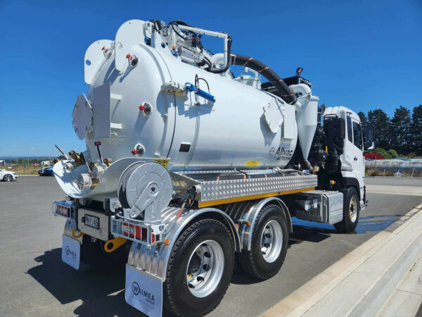 Allvac AV7000 HYDRO EXC QUON 6X4 - Image 3