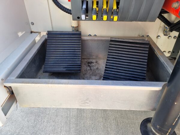 Palfinger PK33002-EH on Hino 8x4 FY13ULG-WAN 3248 Air 480 - Image 9