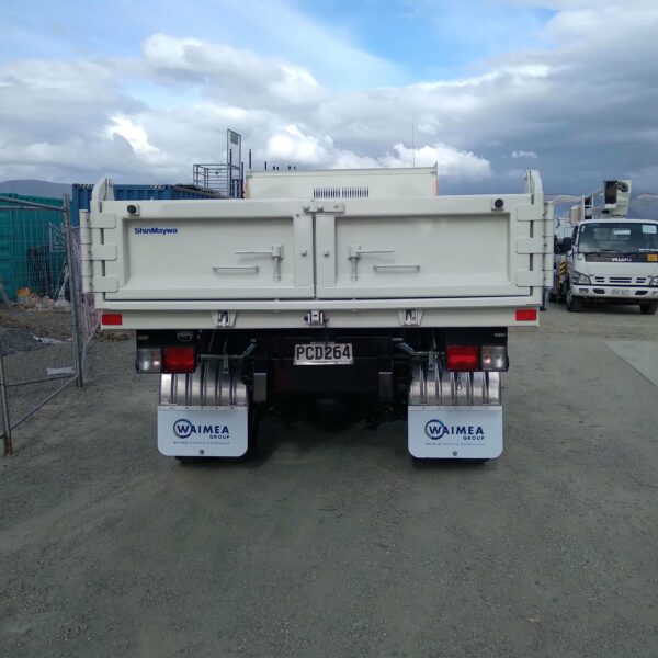 Tipping Deck on 2022 Hino Factory Tipper FE1426 - Image 2