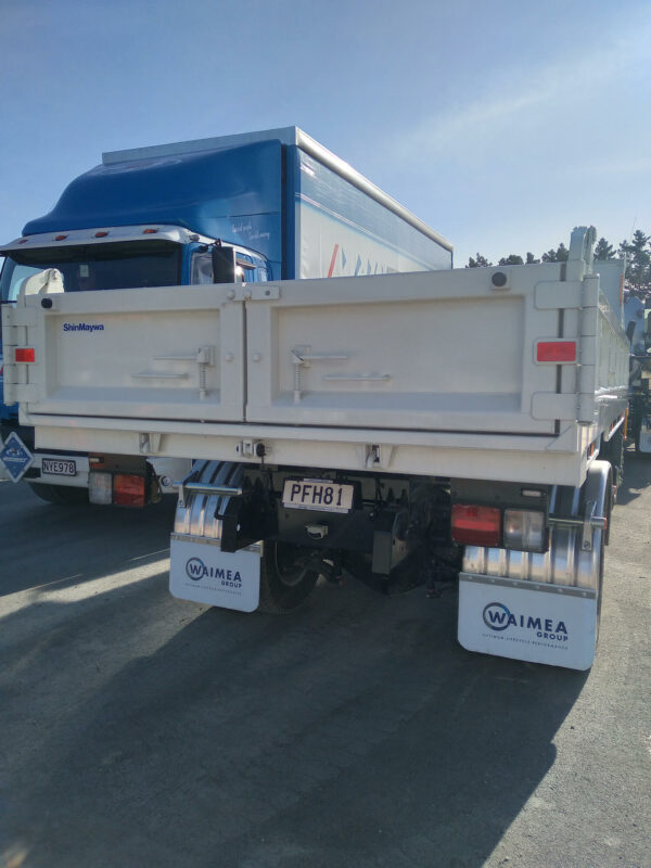 Tipper Deck on 2022 Hino Factory Tipper FE1426 - Image 3