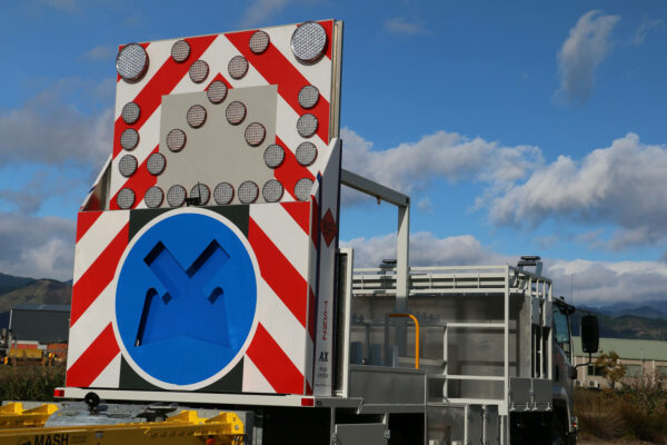 L3 Traffic Management With Attenuator,  Isuzu FSD700 auto 4x2 - Image 2