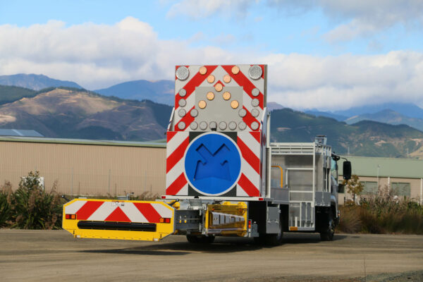 L3 Traffic Management With Attenuator,  Isuzu FSD700 auto 4x2 - Image 3