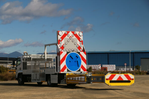 L3 Traffic Management With Attenuator,  Isuzu FSD700 auto 4x2 - Image 4