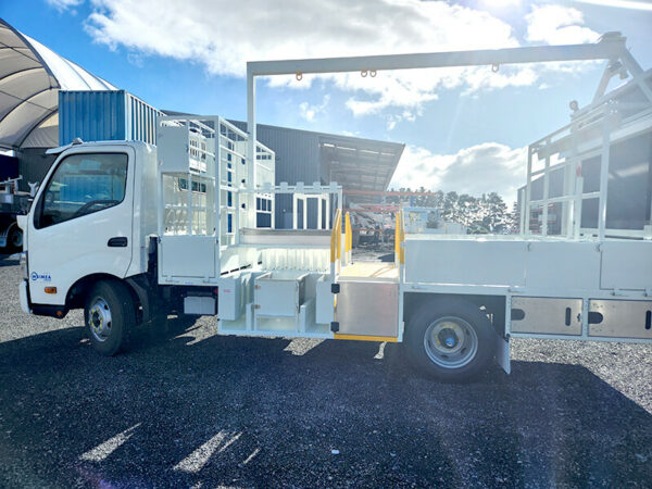 L1 Traffic Management Hino 300 4x2 - Image 2