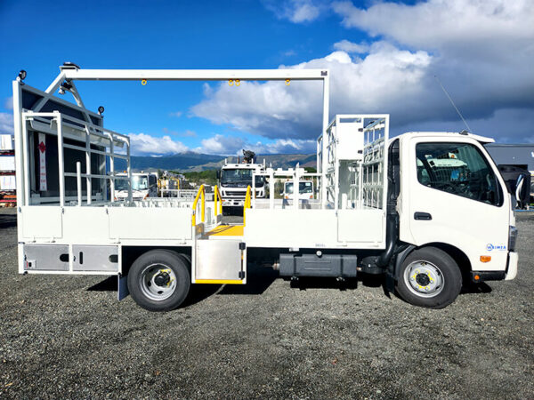 L1 Traffic Management Hino 300 4x2 - Image 4