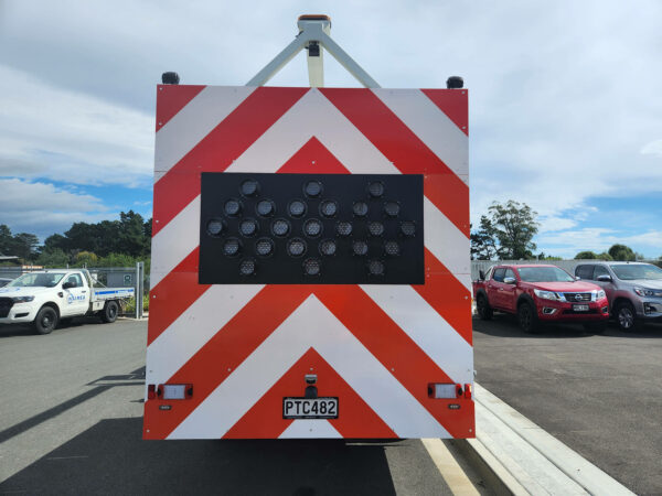 L1 Traffic Management, (double cab) Hino 921 4x2 - Image 5