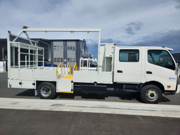 L1 Traffic Management, (double cab) Hino 921 4x2 - Image 7