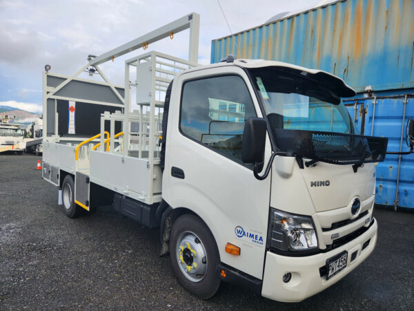 L1 Traffic Management (single cab) Hino 300 917 Man 4x2 - Image 5