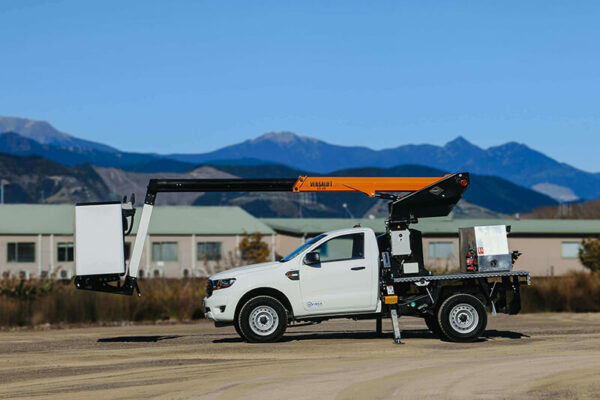 Versalift VTL31 LV EWP on Ford Ranger 4x4 Ute - Image 2