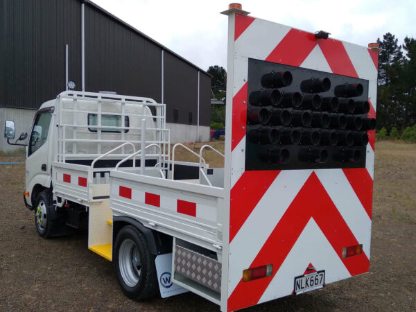 L1 Traffic Management Truck 2010 Hino - Image 6