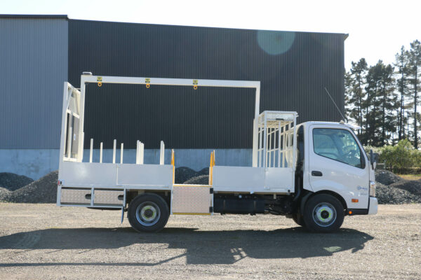L1 Traffic Management Truck - 2022 Hino 300 917 wide MT  Level 1 with full sign board - Image 3
