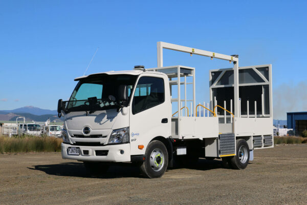L1 Traffic Management Truck - 2022 Hino 300 917 wide MT  Level 1 with full sign board - Image 7