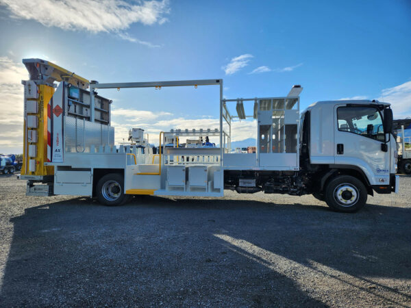 L3 Traffic Management With Attenuator,  Isuzu FSD700 auto 4x2 - Image 3