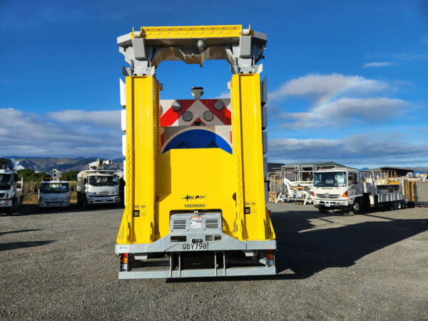 L3 Traffic Management With Attenuator,  Isuzu FSD700 auto 4x2 - Image 5