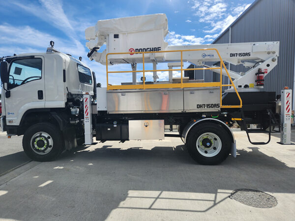 Linelift® DHT150AS on Isuzu FTS800 4x4 - Image 6