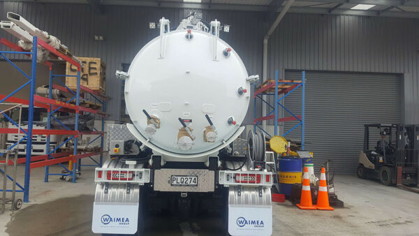 BTV4-1 7.0L HYDRO EXC QUON 6X4 - Image 2