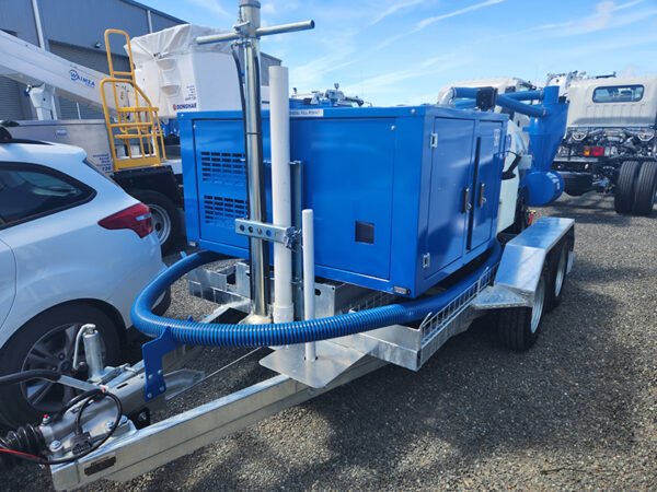 BTV6-2 Allvac® AV850 Full Door Hydro Excavator  on Tandem Trailer - Image 6