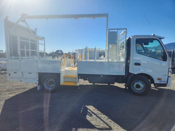 BTT1-1 L1 Traffic Management on Hino 300 917 - Single Cab - Image 6