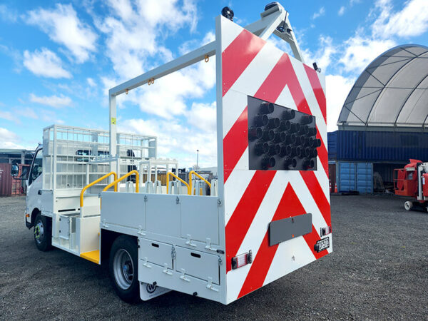 BTT1-8 L1 Traffic Management on Hino 300 915 Auto 4x2 - Image 3