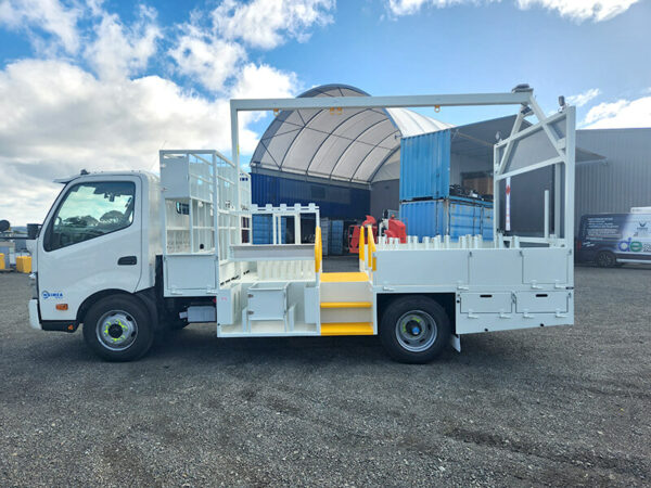 BTT1-8 L1 Traffic Management on Hino 300 915 Auto 4x2 - Image 2