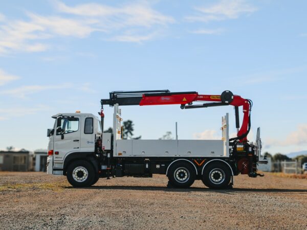 Palfinger PK19 on Hino FM2632 6x4 Lines Truck - Image 6
