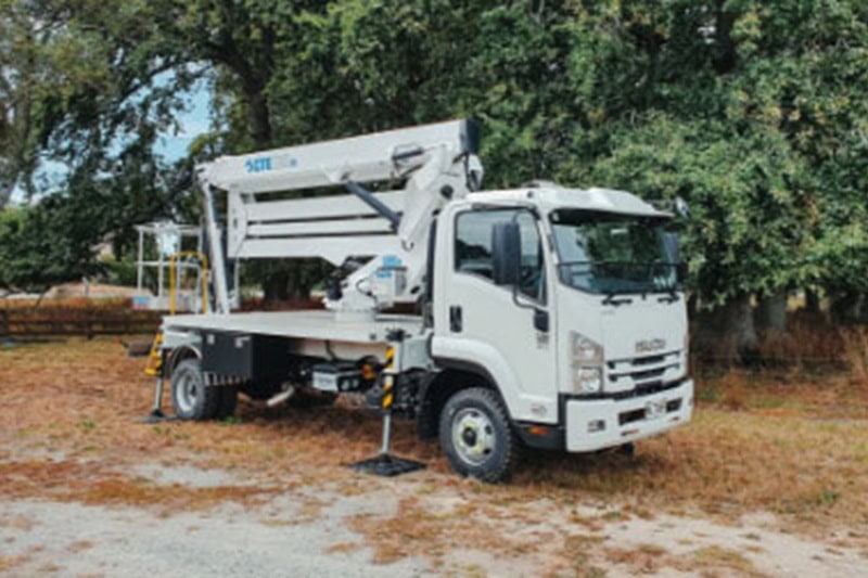 Bucket-Truck-Uninsulated