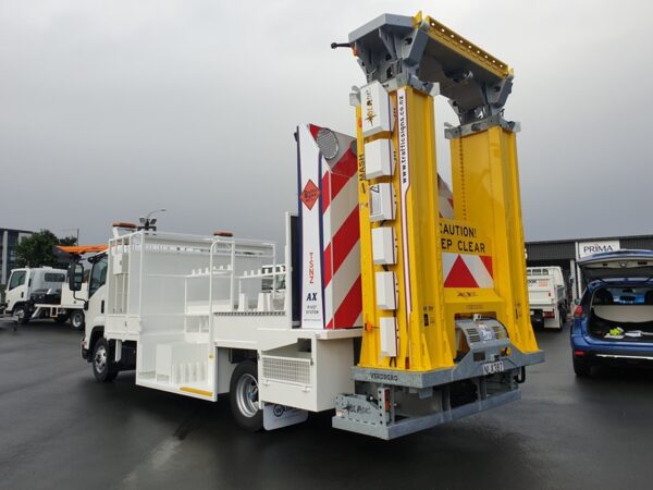 Isuzu FRR500 AMT with Signboard & MASH TL3 Blade Attenuator - Image 2