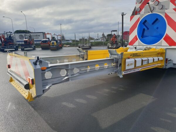 Isuzu FRR500 AMT with Signboard & MASH TL3 Blade Attenuator - Image 7