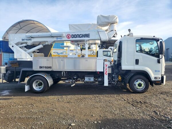 Linelift® DHT150AS on DHT150AS on Isuzu FRR600 4x2 2004 - Image 6